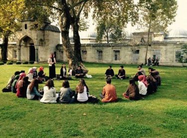 İstanbul Eczacılık Öğrencileri Tarihi Yarımada Gezisinde